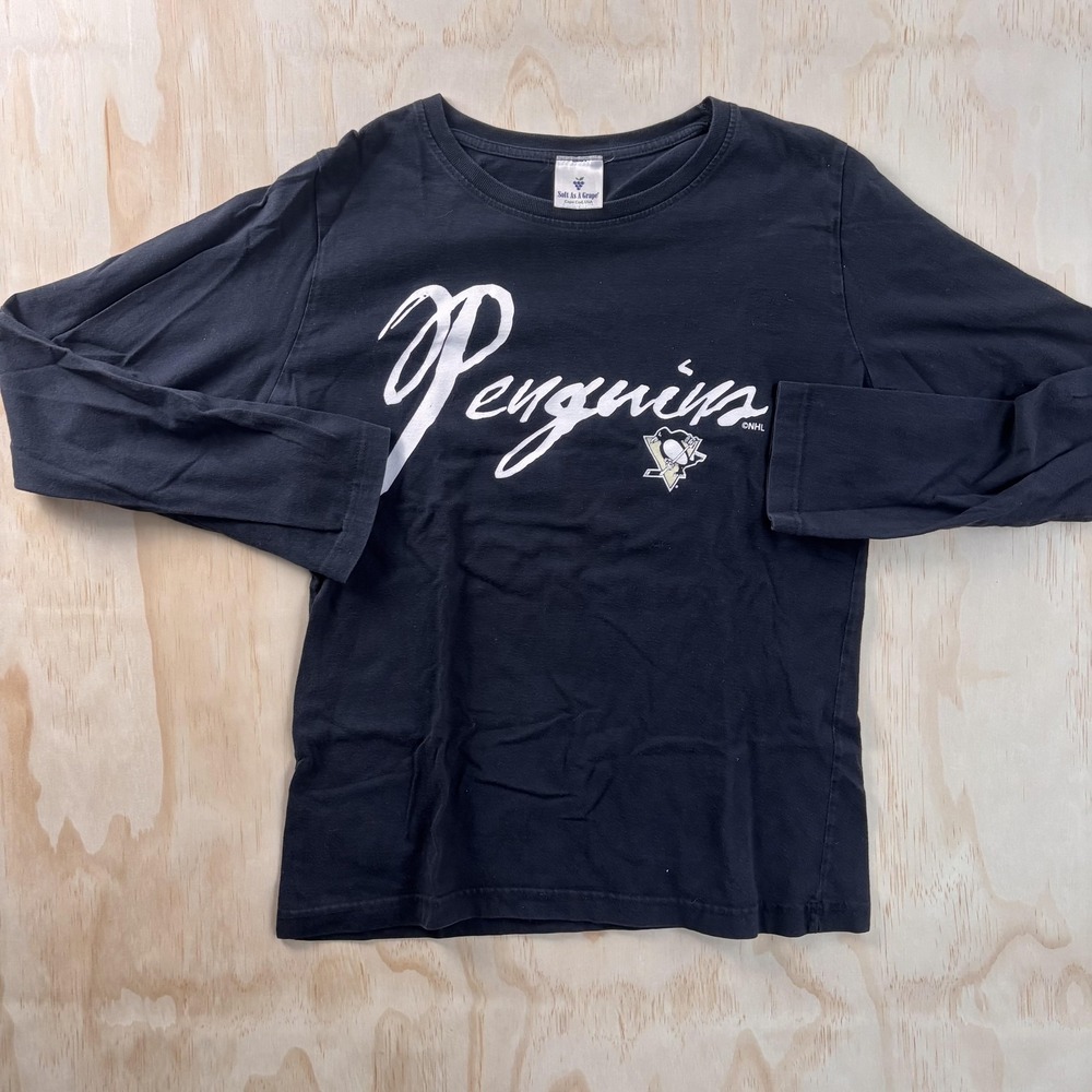 Y2K Pittsburgh Penguins Shirt Womens Medium Black NHL Hockey Soft As A Grape Tee
